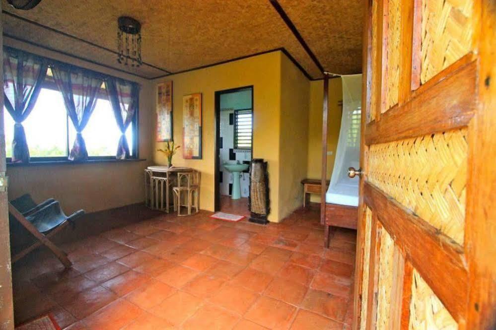 Casa Rosa Taytay Hotell Palawan Eksteriør bilde